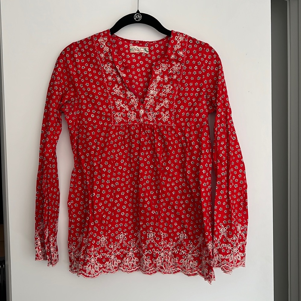 Criss Cross red top
